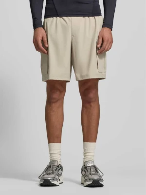 Szorty o kroju straight fit z kieszeniami cargo model ‘Vibe’ Under Armour