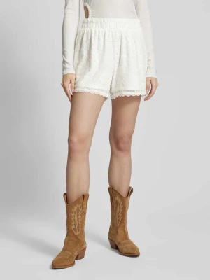 Szorty o luźnym kroju z efektem podpalenia model ‘OLLINE’ Pieces