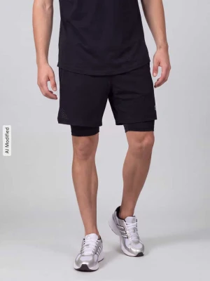 Szorty sportowe o kroju relaxed fit w efekcie dwóch warstw Under Armour Czarny