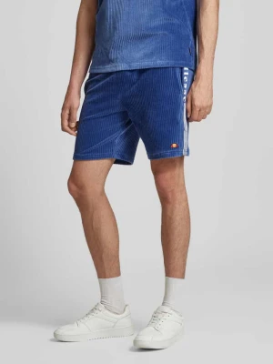 Szorty sztruksowe o kroju regular fit z naszywką z logo model ‘TOMATRO’ Ellesse