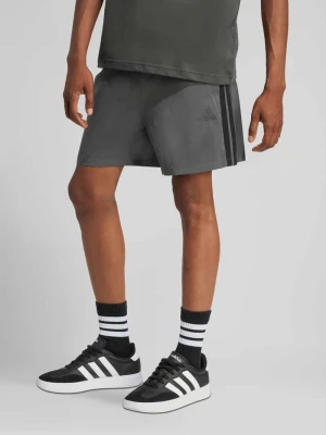 Szorty treningowe o kroju regular fit z tunelem adidas Sportswear