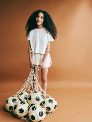 Szorty z bawełny z kontrastowymi szwami złamana biel - Dzieci - lata - MANGO KIDS