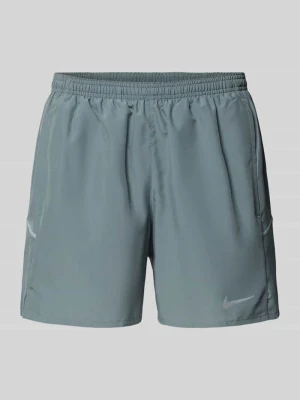 Szorty z bocznymi wpuszczanymi kieszeniami i nadrukiem z logo Nike Training