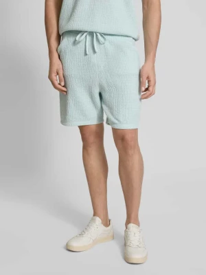 Szorty z dzianiny dresowej o kroju regular fit z fakturowanym wzorem model ‘Amoffle’ Boss Orange