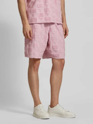 Szorty z dzianiny dresowej o kroju regular fit z fakturowanym wzorem model ‘BEACHWEAR’ carlo colucci