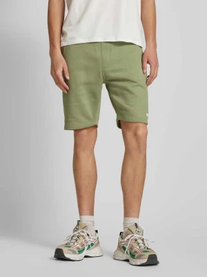 Szorty z dzianiny dresowej o kroju regular fit z naszywką z logo Blend