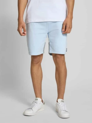 Zdjęcie produktu Szorty z dzianiny dresowej o kroju regular fit z naszywką z logo model ‘HARKAN’ Ellesse