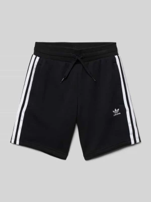 Szorty z dzianiny dresowej o kroju regular fit z wyhaftowanym logo adidas Originals