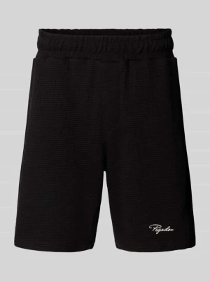 Szorty z dzianiny dresowej o kroju regular fit z wyhaftowanym logo model ‘Signar’ Pegador