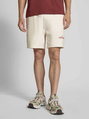 Szorty z dzianiny dresowej o kroju regular fit z wyhaftowanym logo model ‘Terry’ Calvin Klein Jeans