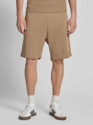 Szorty z dzianiny dresowej o kroju relaxed fit z wyhaftowanym logo REVIEW
