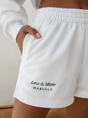 Szorty z dzianiny dresowej z haftem zielonym w kolorze CHEMICAL WHITE - LE PETIT-M Marsala