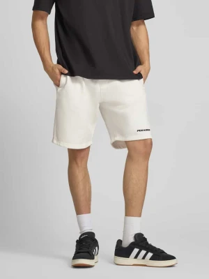 Szorty z elastycznym pasem i przeszyciem z logo Pegador