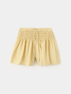 Szorty z marszczoną talią żółty - Dzieci - lata - MANGO KIDS