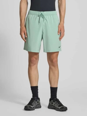 Szorty z nadrukiem z logo i wpuszczanymi kieszeniami Nike Training