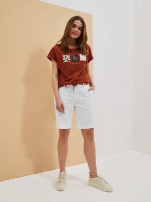 Szorty z plecionym paskiem białe Moodo