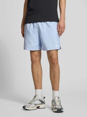 Szorty z wyhaftowanym logo i elastycznym pasem Nike