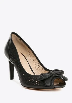 Szpilki ze skóry licowej Wittchen