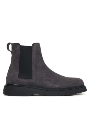 Sztyblety Calvin Klein Combat Ess Chelsea Boot Su YM0YM01372 Szary ciemny