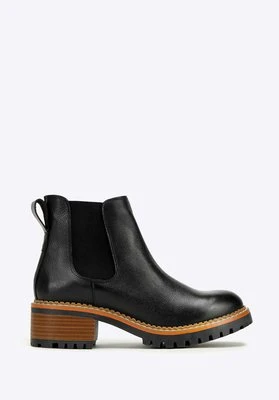 Sztyblety skórzane na żłobionej podeszwie czarne Wittchen