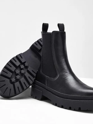 Sztyblety z profilowaną podeszwą bonprix