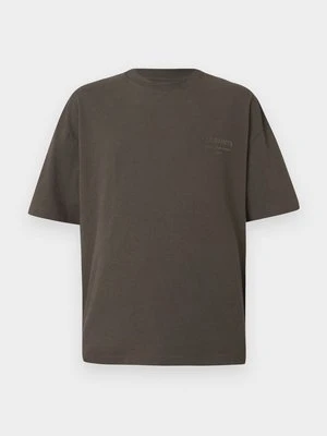 T-shirt basic AllSaints brązowy
