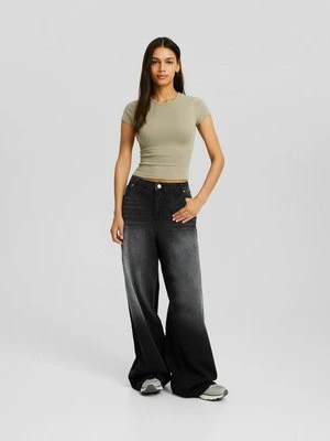Zdjęcie produktu T-shirt basic Bershka ciemnozielony