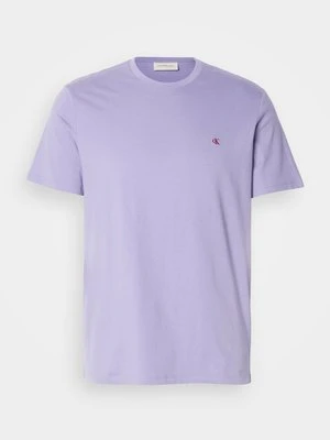 T-shirt basic Calvin Klein Jeans fioletowy