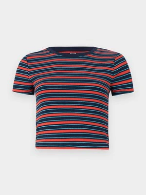 T-shirt basic GAP czerwony