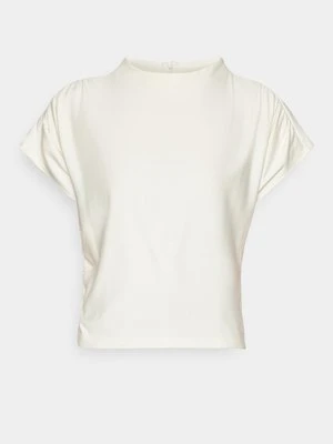 T-shirt basic Gestuz mleczny