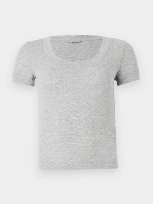 T-shirt basic Guess