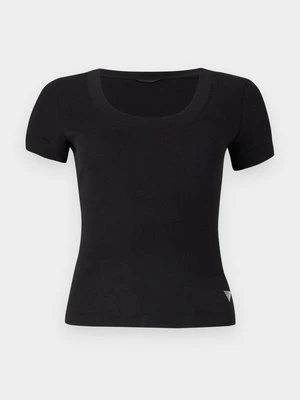 Zdjęcie produktu T-shirt basic Guess