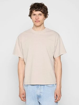 T-shirt basic Levi's biały