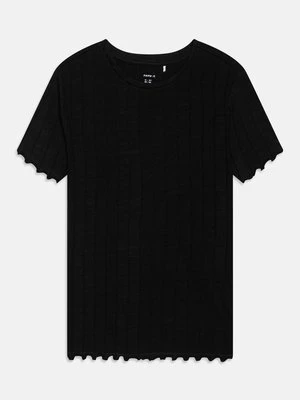 T-shirt basic name it