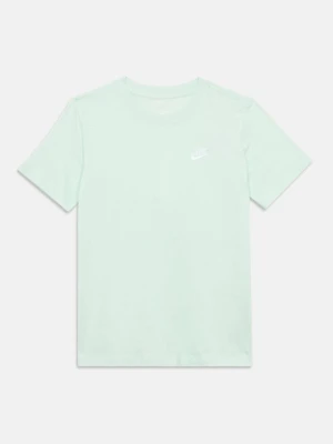 T-shirt basic Nike jasnozielony
