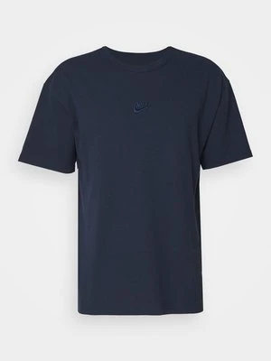 T-shirt basic Nike granatowy