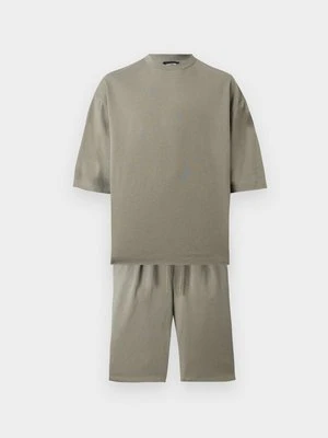 T-shirt basic YOURTURN