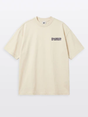 T-shirt chłopięcy loose, z grafiką z tyłu, kremowy Reporter