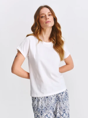 Zdjęcie produktu T-shirt damski biały - SPO6177BI t-shirt krótki rękaw - TOP SECRET - Odzieżowy sklep internetowy TOP SECRET