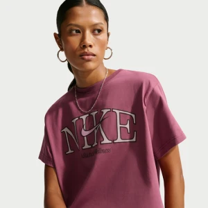 T-shirt damski oversize Nike Classic - Czerwony