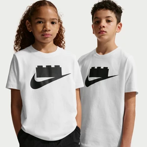 Zdjęcie produktu T-shirt dla dużych dzieci z logo z kolekcji Nike x LEGO® - Biel