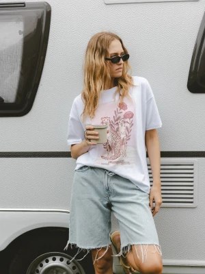 T-SHIRT ERICA "LAMPARTY" BIAŁY One size - Flawless