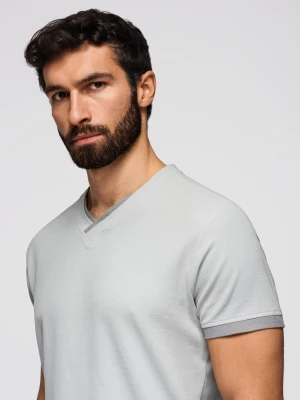 Zdjęcie produktu T-shirt męski z kontrastowymi wstawkami i dekoltem w serek – jasnoszary V4 - Rozmiar: M Ombre Clothing
