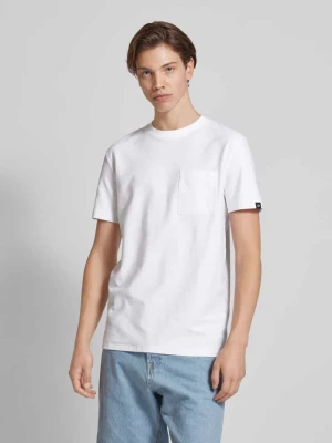 T-shirt o kroju basic fit z kieszenią na piersi Tom Tailor Denim