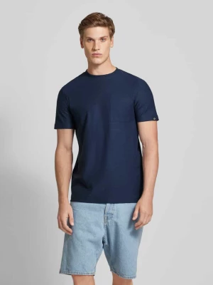 T-shirt o kroju basic fit z kieszenią na piersi Tom Tailor Denim