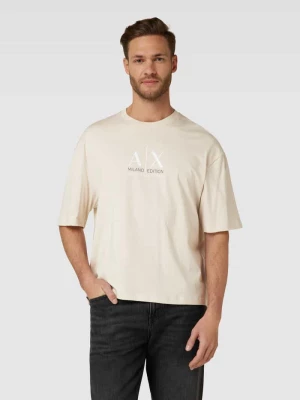 T-shirt o kroju comfort fit z nadrukiem z logo Armani Exchange
