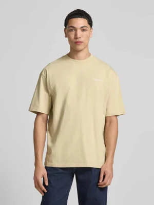 T-shirt o kroju oversize z logo w formie haftu Pegador