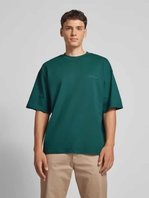 T-shirt o kroju oversized Essentials REVIEW