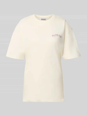 t-shirt o kroju oversized fit z czystej bawełny z detal z logo REVIEW Złamany biały
