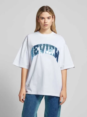 T-shirt o kroju oversized z cekinowym obszyciem model ‘SEQUINS’ Review